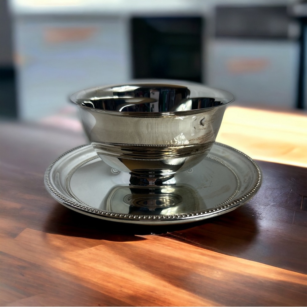 Silverplate Gravy Boat Sauce Bowl Attached Plate Soup Condiment Formal Catering